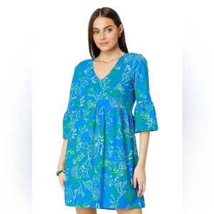 Lilly Pulitzer Jannie V-Neck 3/4 Sleeve Dress
Size XS